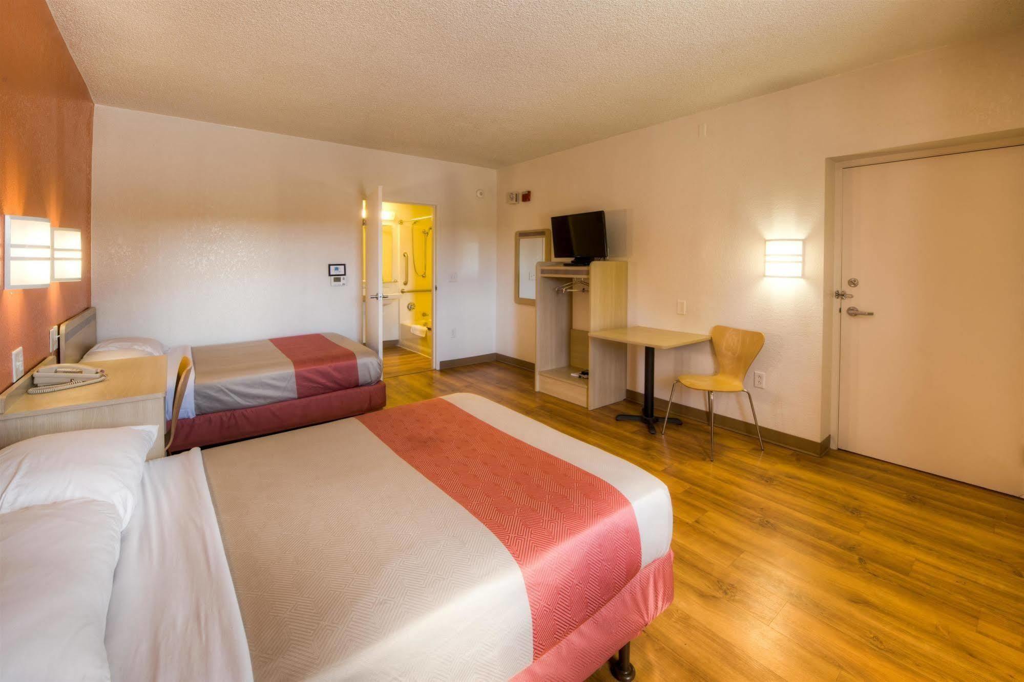 Motel 6-Niantic, Ct - New London Exteriér fotografie